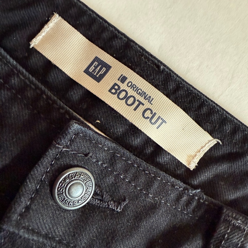 GAP Women’s Original Boot Cut Black Jeans